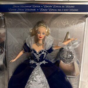 2000 Princess Millennium Barbie Silver Blue Gown Collector Edition Rare Box